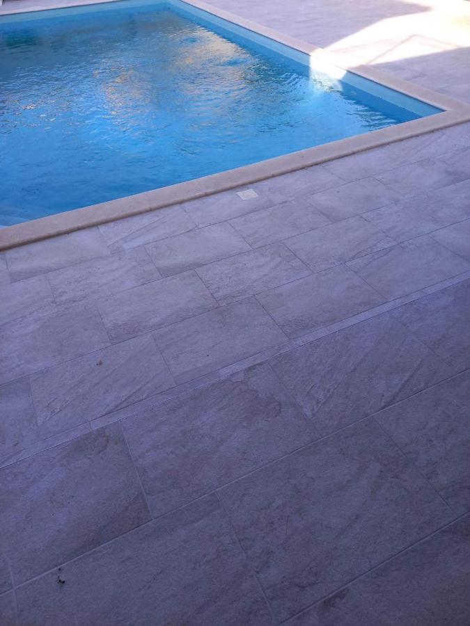 Apartments Star With Pool ビオグラード・ナ・モル エクステリア 写真