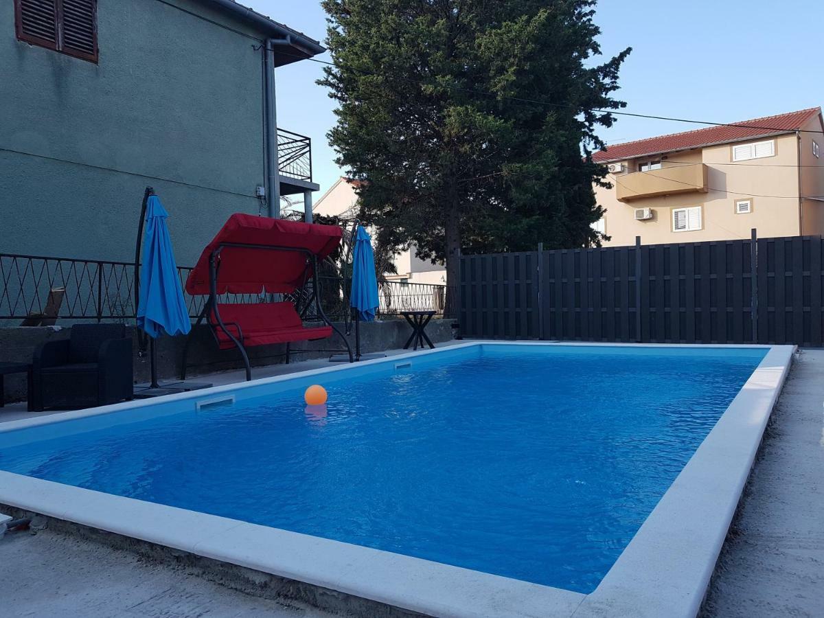 Apartments Star With Pool ビオグラード・ナ・モル エクステリア 写真