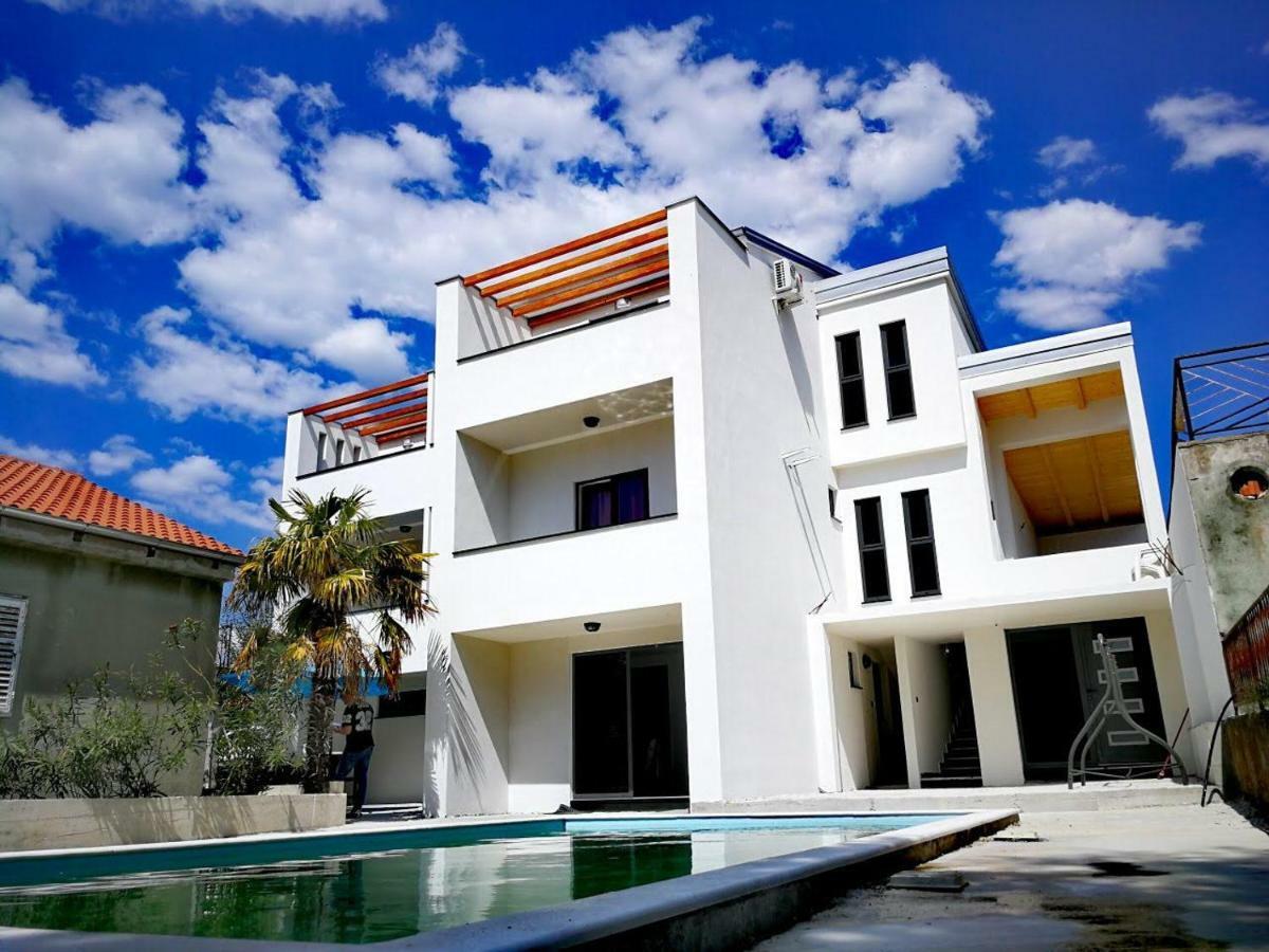 Apartments Star With Pool ビオグラード・ナ・モル エクステリア 写真
